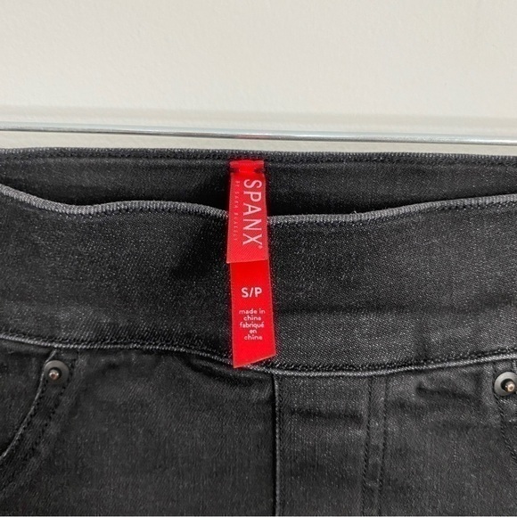 Spanx‎ Small Black Distressed Pull On High Rise Skinny Jeans - Picture 8 of 14